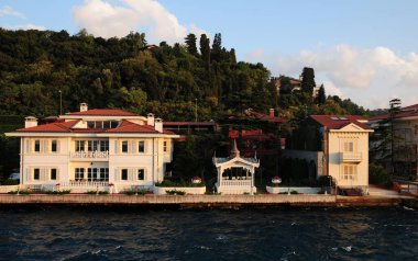 Tarihsel ve doğal zenginliğiyle Boğaz, dünyanın en önemli turizm merkezlerinden biridir..