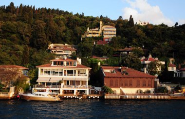 Tarihsel ve doğal zenginliğiyle Boğaz, dünyanın en önemli turizm merkezlerinden biridir..