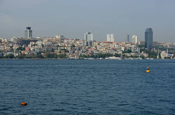 Bosphorus Historiallisine Luonnonrikkauksineen Yksi Maailman Tärkeimmistä Matkailukeskuksista — kuvapankkivalokuva