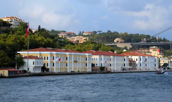 stock image The Bosphorus, with its historical and natural richness, is one of the most important tourism centers in the world.