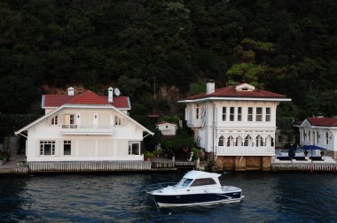 Tarihsel ve doğal zenginliğiyle Boğaz, dünyanın en önemli turizm merkezlerinden biridir..