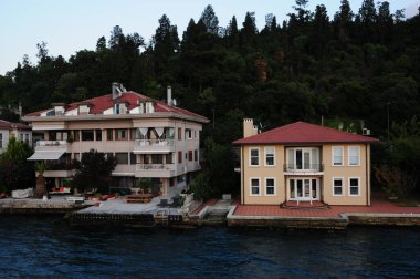 Tarihsel ve doğal zenginliğiyle Boğaz, dünyanın en önemli turizm merkezlerinden biridir..