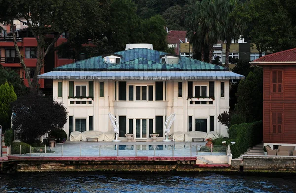 Bosphorus Történelmi Természeti Gazdagságával Világ Egyik Legfontosabb Turisztikai Központja — Stock Fotó