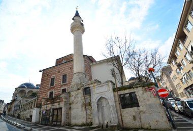 İstanbul 'un Uskudar ilçesinde yer alan Ahmediye Camii ve Kompleksi 1720 yılında Eminzade Hacı Ahmet Ağa tarafından inşa edildi..