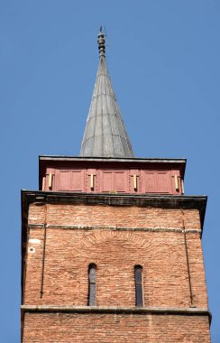 İstanbul, Türkiye 'de yer alan Arap Camii eski bir kiliseden camiye dönüştürüldü. 8. yüzyılda inşa edildiği düşünülüyor..