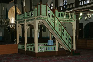 İstanbul, Türkiye 'de yer alan Arap Camii eski bir kiliseden camiye dönüştürüldü. 8. yüzyılda inşa edildiği düşünülüyor..