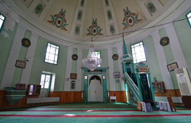 İstanbul, Türkiye 'de yer alan Asariye Camii 1839 yılında inşa edildi..