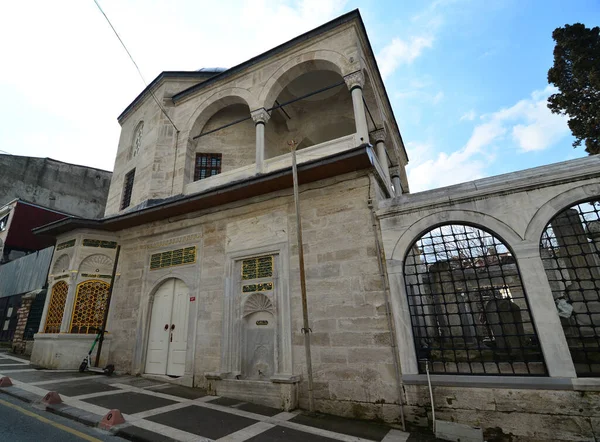 Βρίσκεται Στην Περιοχή Uskudar Της Κωνσταντινούπολης Τζαμί Ahmediye Και Συγκρότημα — Φωτογραφία Αρχείου