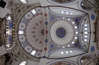 İstanbul, Türkiye 'deki Atik Ali Paşa Camii ve Kompleksi 1496 yılında inşa edildi..