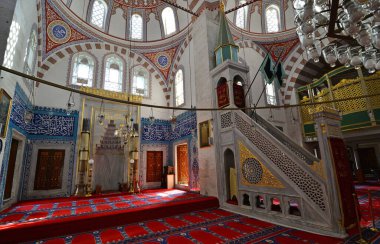 İstanbul, Türkiye 'de bulunan Atik Valide Camii ve Kompleksi 16. yüzyılda Mimar Sinan tarafından inşa edildi..