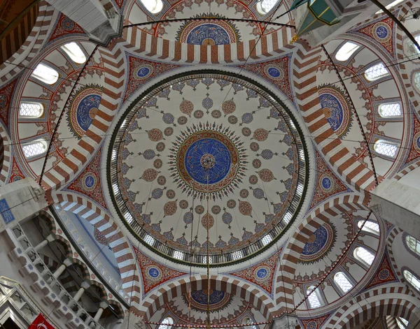 Atik Valide Mosque Complex Isztambulban Található Törökország Épült Mimar Sinan — Stock Fotó