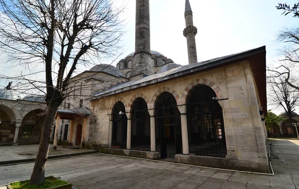 Мечеть Комплекс Атик Валиде Расположенный Стамбуле Турция Построен Мимаром Синаном — стоковое фото