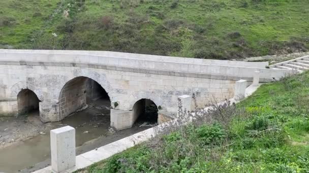 Situé Istanbul Turquie Cet Ancien Pont Construction Romaine Est Des — Video