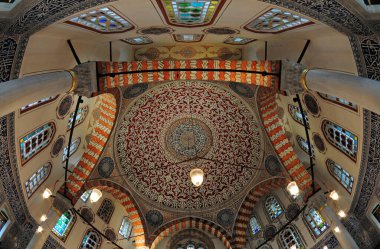 Türkiye Sultanahmet 'te yer alan Murat 3 mezarı 1599 yılında inşa edildi..
