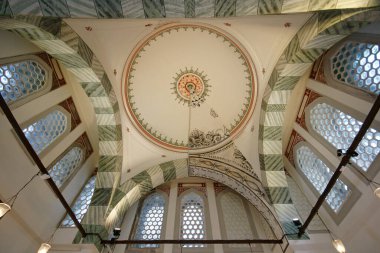 İstanbul 'da Ayasofya' da bulunan Seyadeler Mezarı Osmanlı prensleri için inşa edildi..
