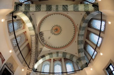 İstanbul 'da Ayasofya' da bulunan Seyadeler Mezarı Osmanlı prensleri için inşa edildi..