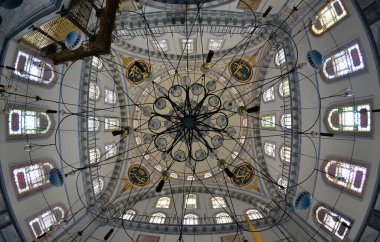 İstanbul, Türkiye 'de yer alan Ayazma Camii 1760 yılında inşa edildi..
