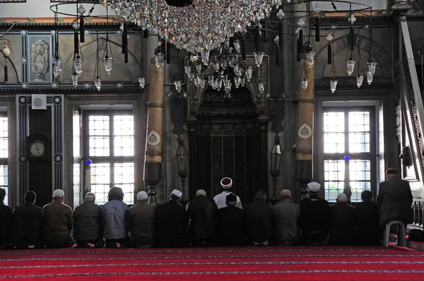 İstanbul, Türkiye 'de yer alan Ayazma Camii 1760 yılında inşa edildi..