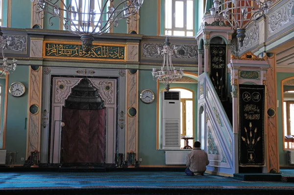 Розташована Стамбулі Туреччина Мечеть Гробниця Азіз Махмут Худаї Була Побудована — стокове фото