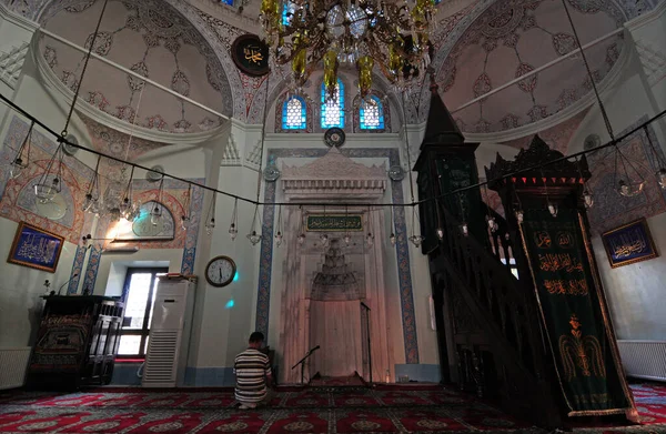 Τζαμί Μπεμπέκ Που Βρίσκεται Στην Περιοχή Μπεσίκτας Της Κωνσταντινούπολης Χτίστηκε — Φωτογραφία Αρχείου
