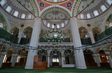 İstanbul, Türkiye 'de yer alan Cerrah Mehmet Paşa Cami ve Mezarı 16. yüzyılda Mimar Sinan tarafından inşa edildi..