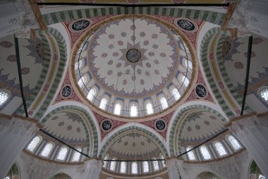 İstanbul, Türkiye 'de yer alan Cerrah Mehmet Paşa Cami ve Mezarı 16. yüzyılda Mimar Sinan tarafından inşa edildi..