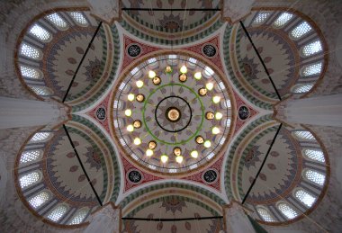 İstanbul, Türkiye 'de yer alan Cerrah Mehmet Paşa Cami ve Mezarı 16. yüzyılda Mimar Sinan tarafından inşa edildi..