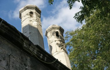 İstanbul, Türkiye 'de yer alan Corlulu Ali Paşa Camii ve Madrasa 18. yüzyılda inşa edildi. Orası turistik bir yer..