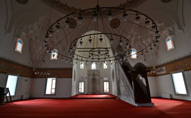 İstanbul, Türkiye 'deki Davut Paşa Camii ve Kompleksi 1498 yılında inşa edildi. İstanbul 'un en eski camilerinden biridir. Cami, Madrasa, Çeşme ve Mezardan oluşur..