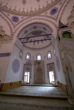 İstanbul, Türkiye 'deki Davut Paşa Camii ve Kompleksi 1498 yılında inşa edildi. İstanbul 'un en eski camilerinden biridir. Cami, Madrasa, Çeşme ve Mezardan oluşur..