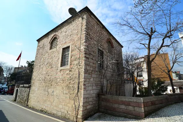 位于土耳其Uskudar的Cinili清真寺和建筑群由Mimar Sinan建于16世纪 清真寺里的瓷砖华丽极了 — 图库照片