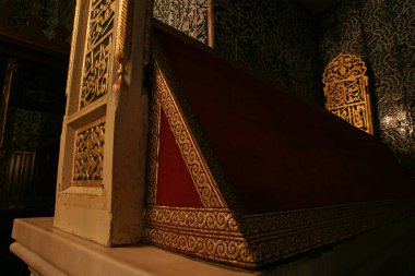 İstanbul, Türkiye 'de yer alan Eyup Sultan Mezarı 1458 yılında inşa edildi. Eyüp Sultan Müslümanlar için çok önemli bir kişidir..