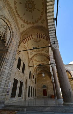 İstanbul, Türkiye 'deki Fatih Camii 1771 yılında inşa edildi..
