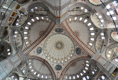 İstanbul, Türkiye 'deki Fatih Camii 1771 yılında inşa edildi..