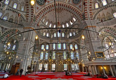 İstanbul, Türkiye 'deki Fatih Camii 1771 yılında inşa edildi..