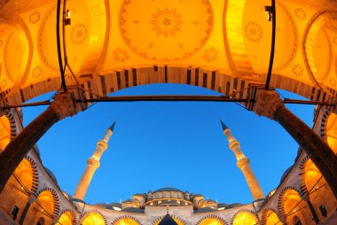 İstanbul, Türkiye 'deki Fatih Camii 1771 yılında inşa edildi..