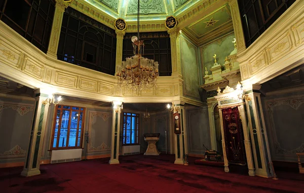 Ubicada Estambul Turquía Mezquita Ertugrul Tekke Fue Construida 1887 Arquitectura — Foto de Stock
