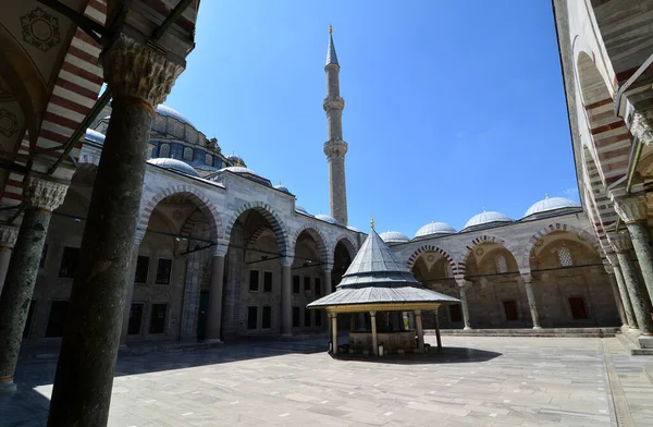 Mezquita Fatih Ubicada Estambul Turquía Fue Construida 1771 — Foto de Stock