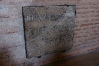 Türkiye 'nin İstanbul kentindeki Fethiye Camii veya Teotokos Pamakaristos Manastırı, 13. yüzyılın sonlarında Bizans' ın önde gelen isimlerinden Mihail Glabas Tarkaniotes tarafından kilise olarak inşa edildi.. 