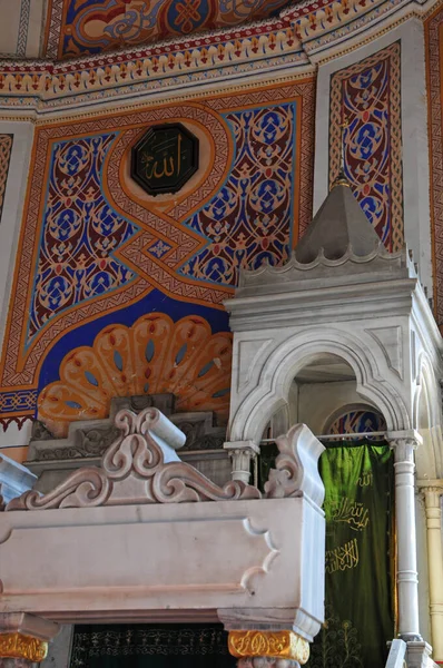位于土耳其苏丹哈迈特的Fuat Pasha清真寺和坟墓建于19世纪 这座墓碑的石砌结构不同寻常 — 图库照片