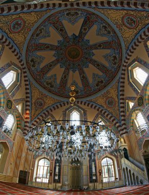 İstanbul hindisi. 19 Mayıs 2010. Türkiye 'nin Kasımpaşa ilçesinde yer alan Guzelce Kasim Paşa Camii 16. yüzyılda inşa edildi..