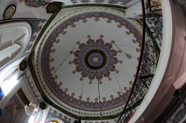 İstanbul, Türkiye 'de yer alan Hacı Kucuk Camii, 19. yüzyılda inşa edildi..