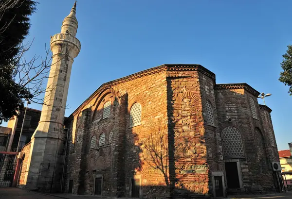 伊斯坦布尔土耳其 4月21日2008年 Hazrat Cabir清真寺最初是一座拜占庭教堂 位于土耳其的Balat地区 1490年被奥斯曼人改为清真寺 — 图库照片