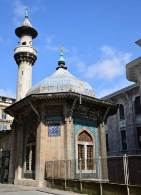 İstanbul, Türkiye 'de yer alan Hobyar Camii 1889 yılında inşa edilmiştir. Fayanslarıyla ünlüdür..