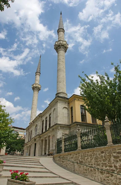 Ubicada Estambul Turquía Mezquita Hirka Serif Fue Construida 1851 Cárdigan —  Fotos de Stock