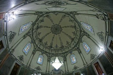 İstanbul, Türkiye 'de bulunan Sultan II. Beyazit Mezarı, 1514 yılında inşa edildi..