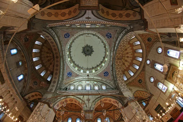 Τζαμί Και Συγκρότημα Sultan Beyazit Που Βρίσκεται Στην Κωνσταντινούπολη Της — Φωτογραφία Αρχείου