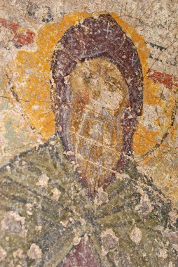 Türkiye 'nin İstanbul kentinde yer alan Kalenderhane Camii Romalılar tarafından kilise olarak inşa edildi. 18. yüzyılda bir camiye dönüştürüldü. İçinde freskler var..