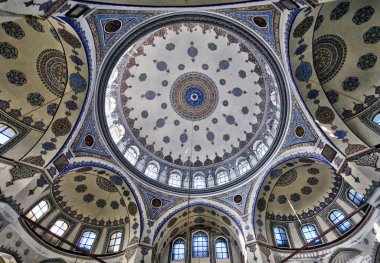 İstanbul, Türkiye 'de yer alan Kara Ahmet Paşa Camii ve Mezarı 16. yüzyılda Mimar Sinan tarafından inşa edildi..