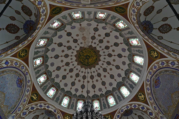 Mešita Kaptan Paša Která Nachází Tureckém Istanbulu Byla Postavena Roce — Stock fotografie
